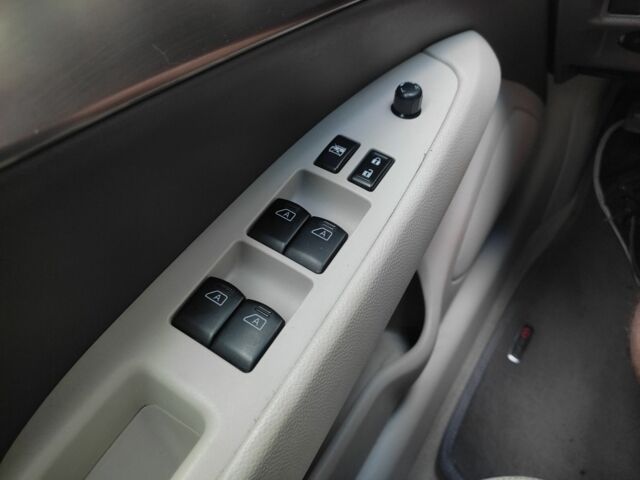 Черный Инфинити G25, объемом двигателя 2.5 л и пробегом 217 тыс. км за 7800 $, фото 10 на Automoto.ua