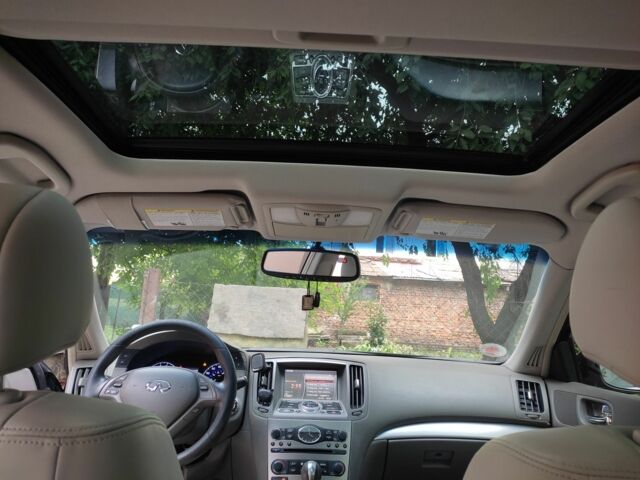 Черный Инфинити G25, объемом двигателя 2.5 л и пробегом 217 тыс. км за 7800 $, фото 1 на Automoto.ua