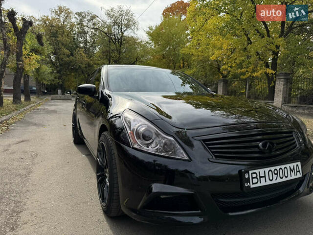 Черный Инфинити G25, объемом двигателя 2.5 л и пробегом 273 тыс. км за 10500 $, фото 1 на Automoto.ua