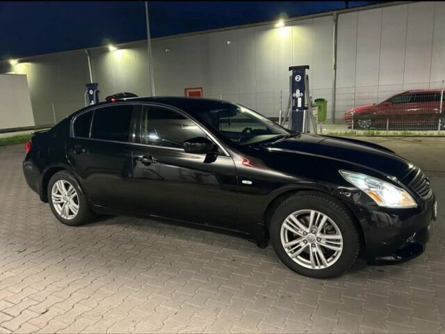 Чорний Інфініті G25, об'ємом двигуна 2.5 л та пробігом 185 тис. км за 9289 $, фото 1 на Automoto.ua