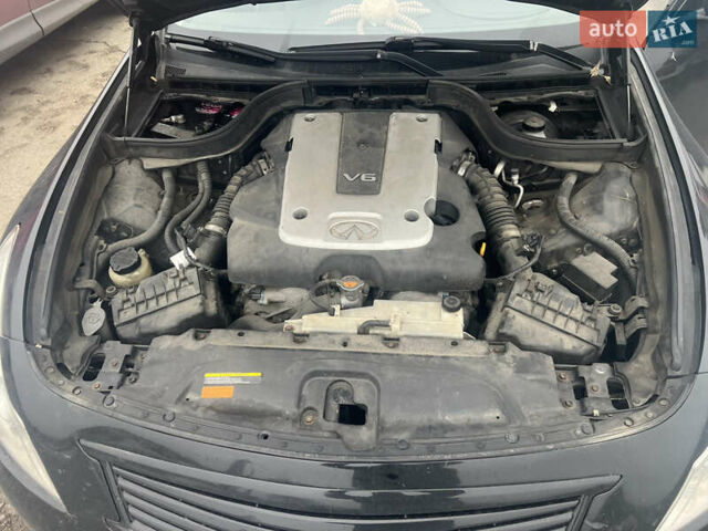 Чорний Інфініті G25, об'ємом двигуна 2.5 л та пробігом 182 тис. км за 7200 $, фото 8 на Automoto.ua