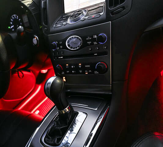 Черный Инфинити G25, объемом двигателя 2.5 л и пробегом 245 тыс. км за 11000 $, фото 63 на Automoto.ua