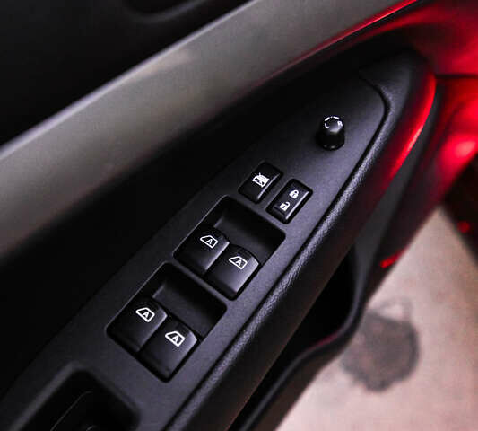 Черный Инфинити G25, объемом двигателя 2.5 л и пробегом 245 тыс. км за 11000 $, фото 67 на Automoto.ua