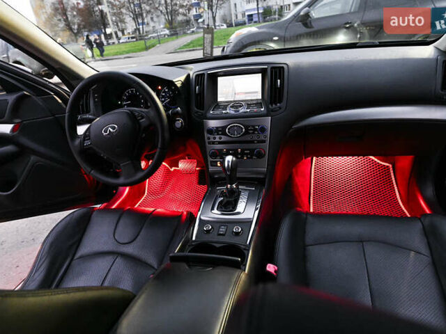 Черный Инфинити G25, объемом двигателя 2.5 л и пробегом 245 тыс. км за 11000 $, фото 47 на Automoto.ua