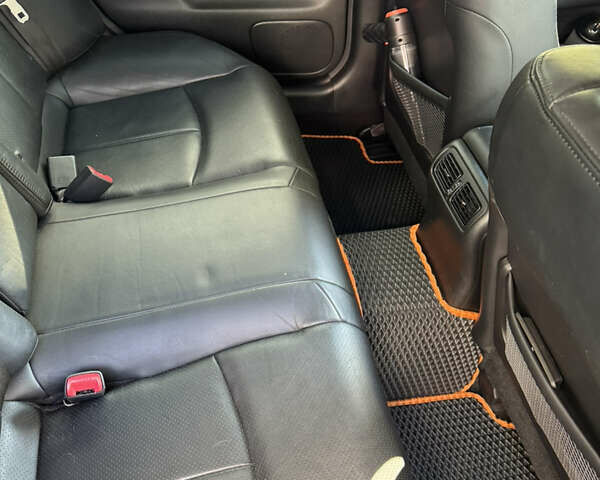 Инфинити G25, объемом двигателя 2.5 л и пробегом 190 тыс. км за 10000 $, фото 5 на Automoto.ua