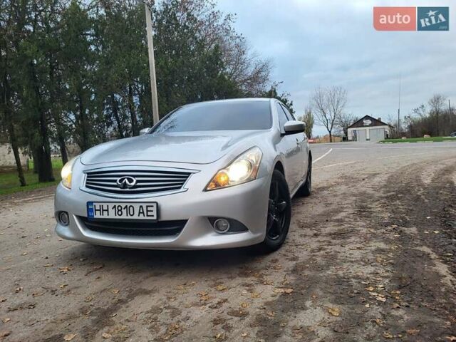 Серый Инфинити G25, объемом двигателя 2.5 л и пробегом 204 тыс. км за 7850 $, фото 1 на Automoto.ua