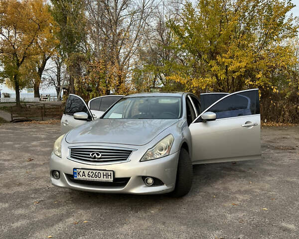 Серый Инфинити G25, объемом двигателя 2.5 л и пробегом 256 тыс. км за 9100 $, фото 16 на Automoto.ua