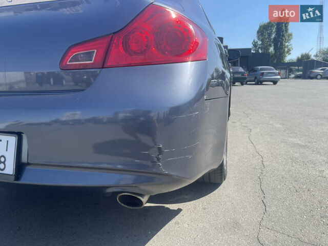 Серый Инфинити G25, объемом двигателя 2.5 л и пробегом 152 тыс. км за 9500 $, фото 1 на Automoto.ua