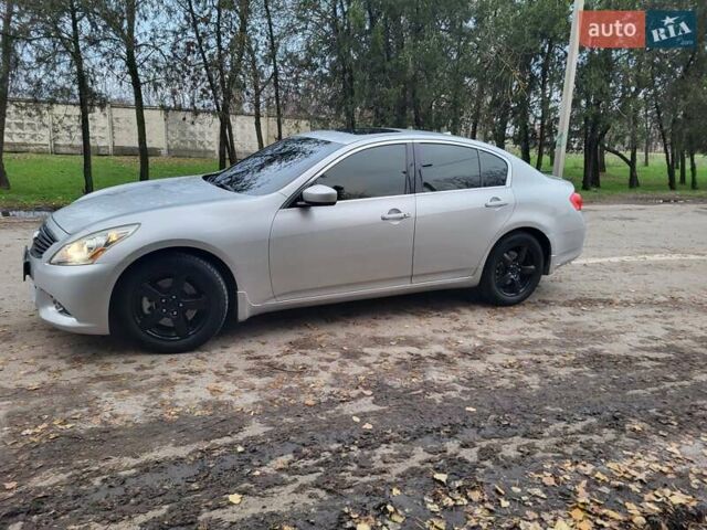 Серый Инфинити G25, объемом двигателя 2.5 л и пробегом 204 тыс. км за 7850 $, фото 3 на Automoto.ua