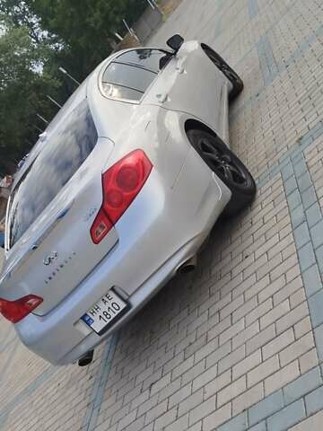 Серый Инфинити G25, объемом двигателя 2.5 л и пробегом 240 тыс. км за 8400 $, фото 6 на Automoto.ua