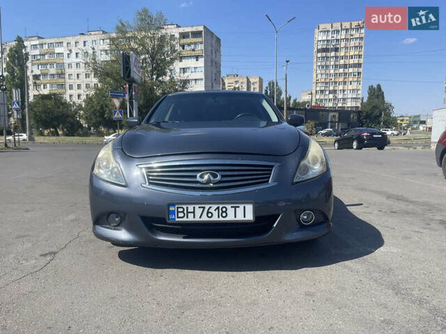 Серый Инфинити G25, объемом двигателя 2.5 л и пробегом 152 тыс. км за 9500 $, фото 4 на Automoto.ua