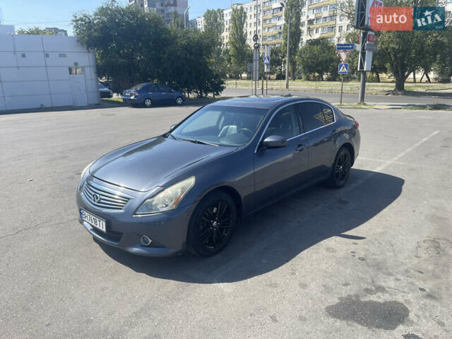 Серый Инфинити G25, объемом двигателя 2.5 л и пробегом 152 тыс. км за 9500 $, фото 5 на Automoto.ua