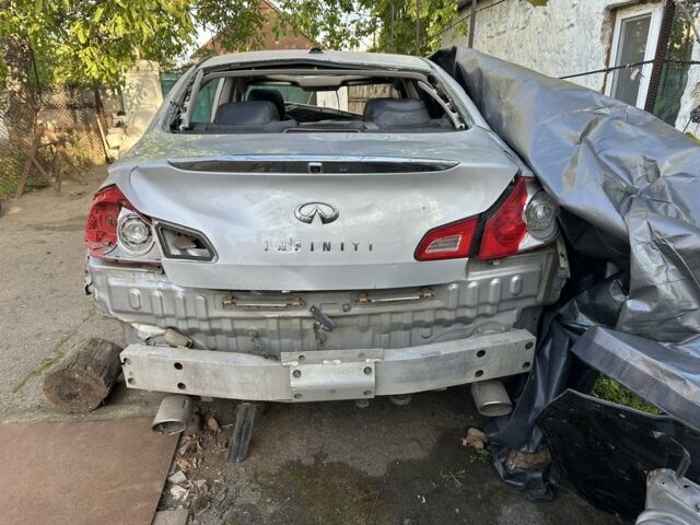Серый Инфинити G25, объемом двигателя 2.5 л и пробегом 130 тыс. км за 2200 $, фото 10 на Automoto.ua