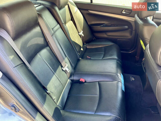 Серый Инфинити G25, объемом двигателя 2.5 л и пробегом 200 тыс. км за 10900 $, фото 14 на Automoto.ua