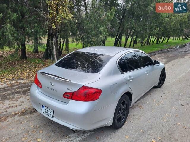 Серый Инфинити G25, объемом двигателя 2.5 л и пробегом 204 тыс. км за 7850 $, фото 7 на Automoto.ua