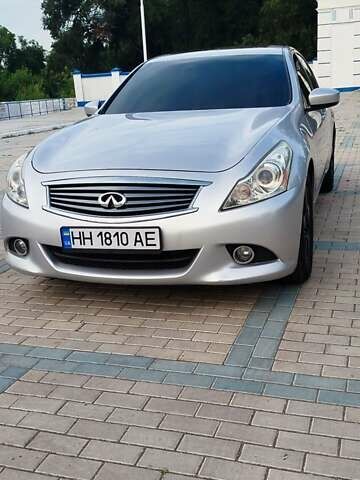 Серый Инфинити G25, объемом двигателя 2.5 л и пробегом 240 тыс. км за 8400 $, фото 1 на Automoto.ua