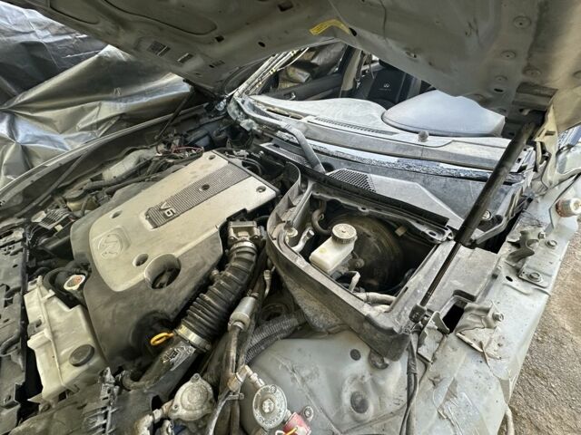 Серый Инфинити G25, объемом двигателя 2.5 л и пробегом 130 тыс. км за 2200 $, фото 8 на Automoto.ua