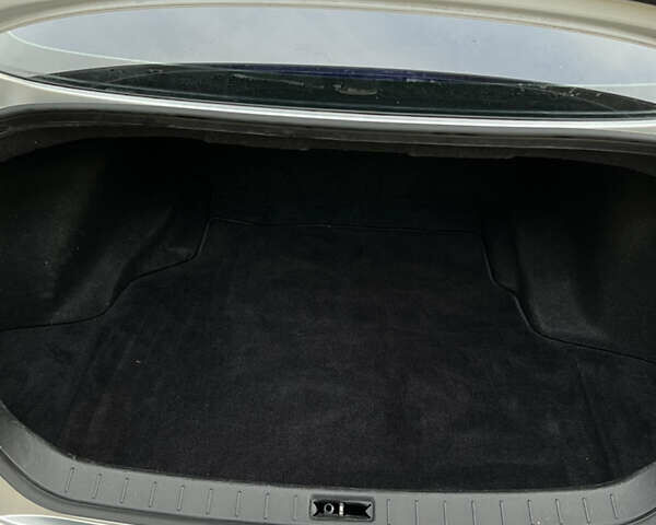 Серый Инфинити G25, объемом двигателя 2.5 л и пробегом 256 тыс. км за 9100 $, фото 19 на Automoto.ua