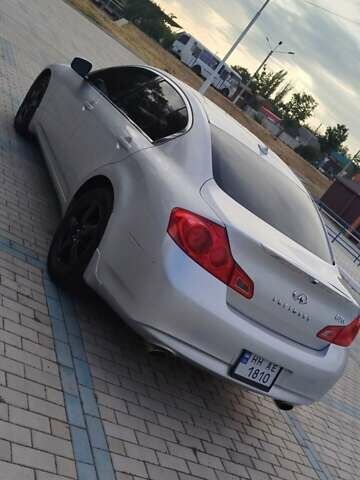 Серый Инфинити G25, объемом двигателя 2.5 л и пробегом 240 тыс. км за 8400 $, фото 5 на Automoto.ua