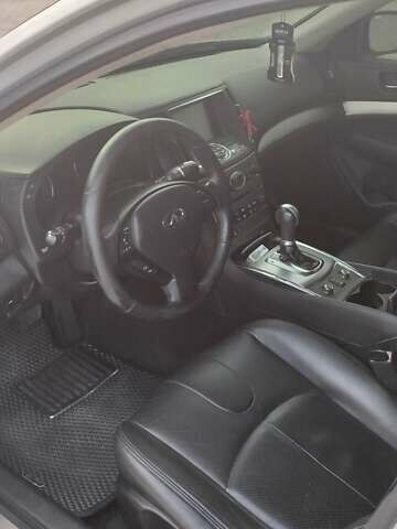 Серый Инфинити G25, объемом двигателя 2.5 л и пробегом 240 тыс. км за 8400 $, фото 7 на Automoto.ua