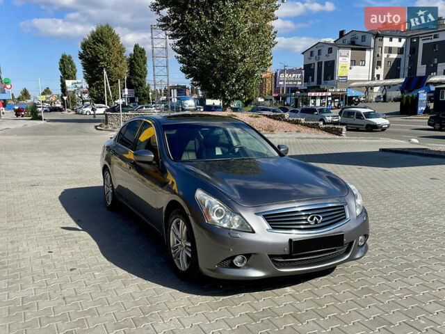 Серый Инфинити G25, объемом двигателя 2.5 л и пробегом 200 тыс. км за 10900 $, фото 1 на Automoto.ua