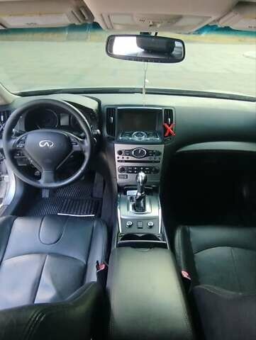 Серый Инфинити G25, объемом двигателя 2.5 л и пробегом 240 тыс. км за 8400 $, фото 8 на Automoto.ua