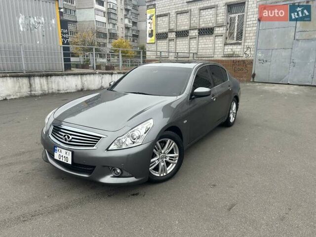 Серый Инфинити G25, объемом двигателя 2.5 л и пробегом 210 тыс. км за 8000 $, фото 3 на Automoto.ua