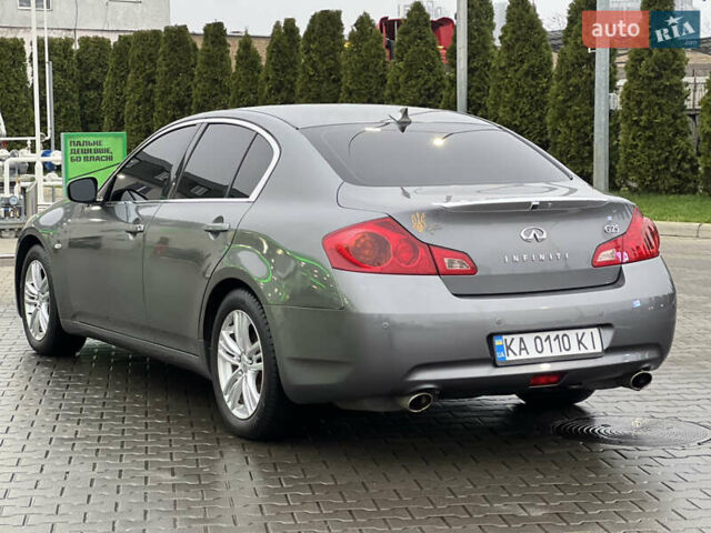 Серый Инфинити G25, объемом двигателя 2.5 л и пробегом 210 тыс. км за 8550 $, фото 7 на Automoto.ua