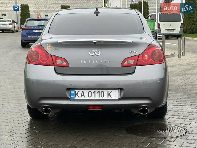 Серый Инфинити G25, объемом двигателя 2.5 л и пробегом 210 тыс. км за 8550 $, фото 6 на Automoto.ua