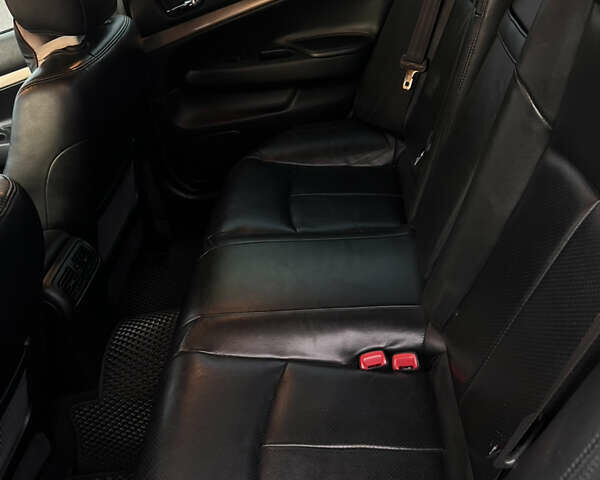 Серый Инфинити G25, объемом двигателя 2.5 л и пробегом 190 тыс. км за 7999 $, фото 7 на Automoto.ua