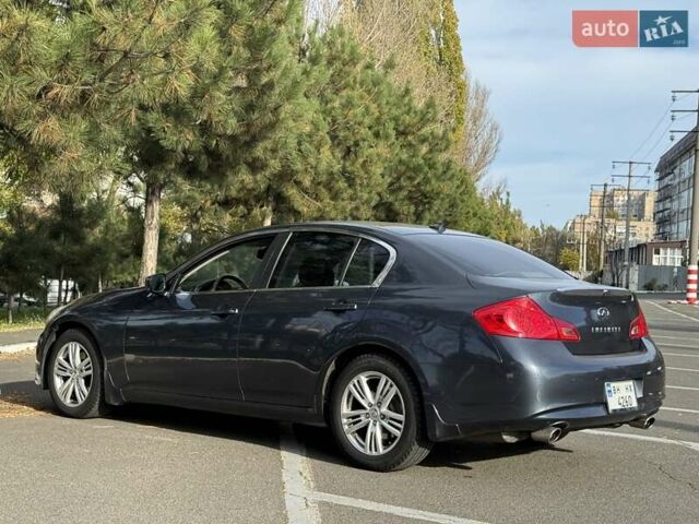 Серый Инфинити G25, объемом двигателя 2.5 л и пробегом 165 тыс. км за 9300 $, фото 6 на Automoto.ua