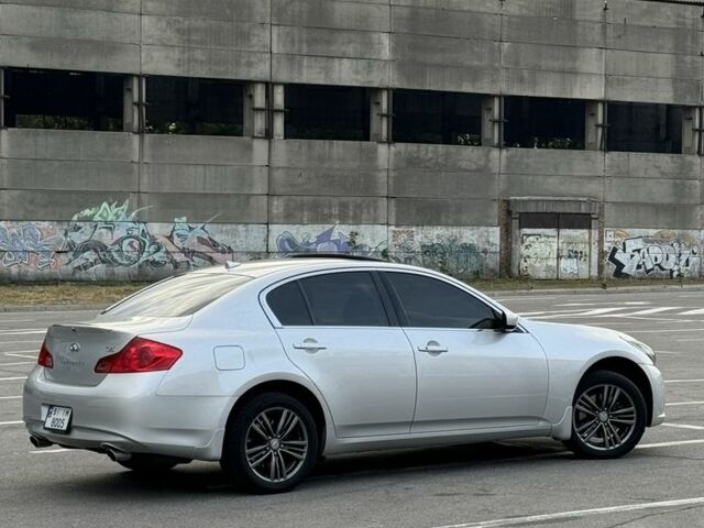 Інфініті G25 2011 у Полтаві на Automoto.ua Сірий Інфініті G25, об'ємом двигуна 2.5 л та пробігом 218 тис. км за 9500 $, фото 5 на Automoto.ua