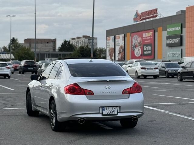 Інфініті G25 2011 у Полтаві на Automoto.ua Сірий Інфініті G25, об'ємом двигуна 2.5 л та пробігом 218 тис. км за 9500 $, фото 8 на Automoto.ua