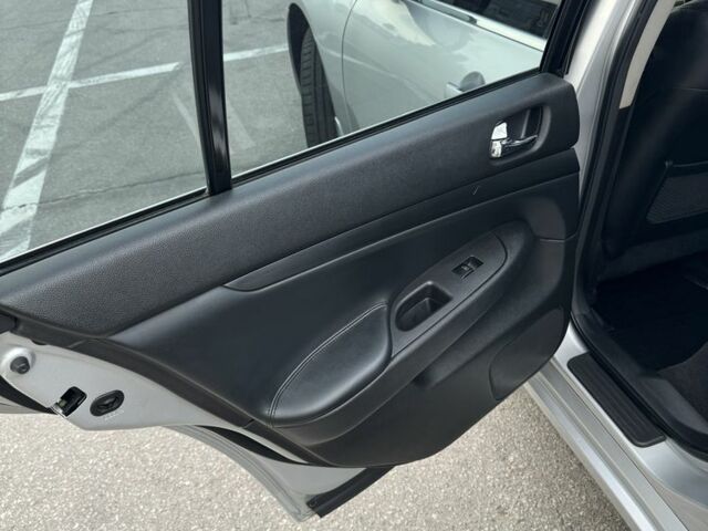 Інфініті G25 2011 у Полтаві на Automoto.ua Сірий Інфініті G25, об'ємом двигуна 2.5 л та пробігом 218 тис. км за 9500 $, фото 15 на Automoto.ua