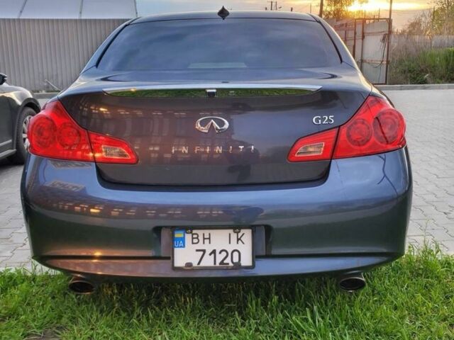 Серый Инфинити G25, объемом двигателя 2.5 л и пробегом 127 тыс. км за 9300 $, фото 2 на Automoto.ua