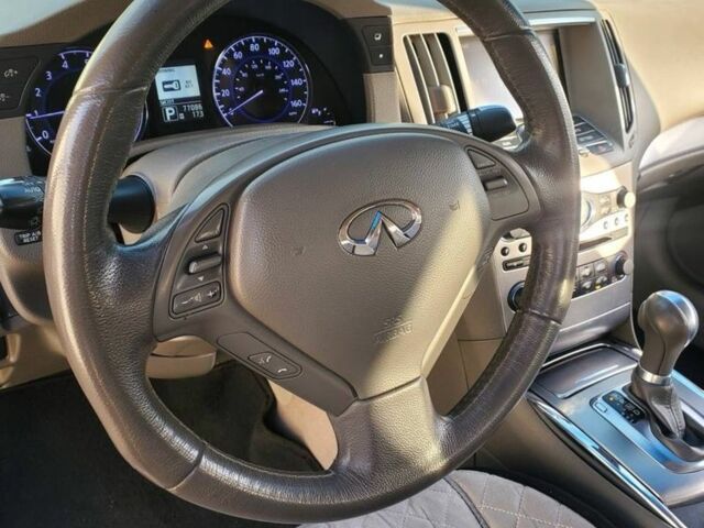 Серый Инфинити G25, объемом двигателя 2.5 л и пробегом 127 тыс. км за 9300 $, фото 7 на Automoto.ua