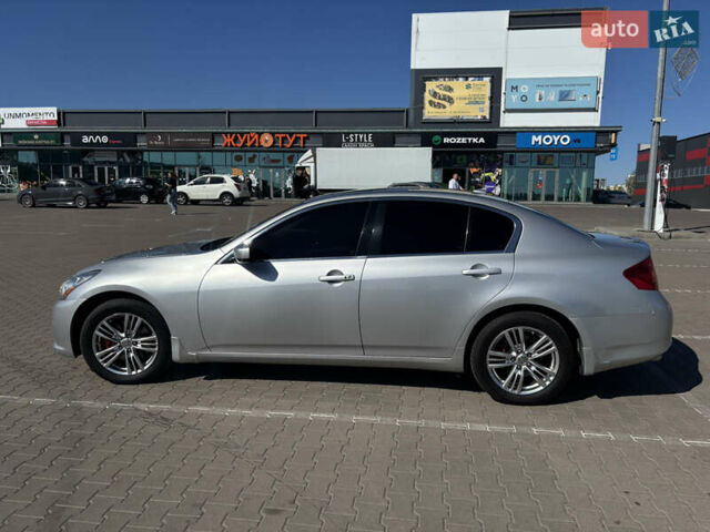 Серый Инфинити G25, объемом двигателя 2.5 л и пробегом 187 тыс. км за 9500 $, фото 4 на Automoto.ua