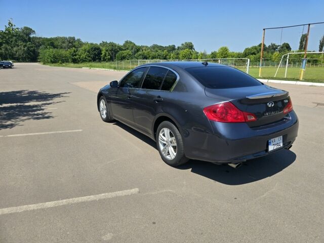 Синий Инфинити G25, объемом двигателя 2.5 л и пробегом 353 тыс. км за 7250 $, фото 4 на Automoto.ua