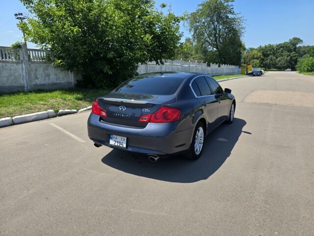 Синий Инфинити G25, объемом двигателя 2.5 л и пробегом 353 тыс. км за 7250 $, фото 3 на Automoto.ua