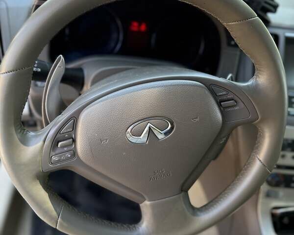 Бежевый Инфинити G35, объемом двигателя 3.5 л и пробегом 150 тыс. км за 9500 $, фото 10 на Automoto.ua
