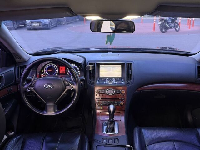 Черный Инфинити G35, объемом двигателя 3.5 л и пробегом 266 тыс. км за 8500 $, фото 7 на Automoto.ua