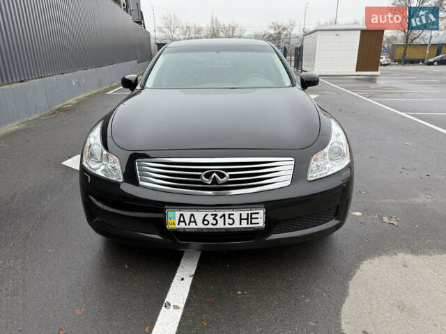 Черный Инфинити G35, объемом двигателя 3.5 л и пробегом 92 тыс. км за 10000 $, фото 1 на Automoto.ua