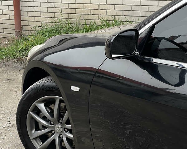 Черный Инфинити G35, объемом двигателя 3.5 л и пробегом 280 тыс. км за 7500 $, фото 1 на Automoto.ua