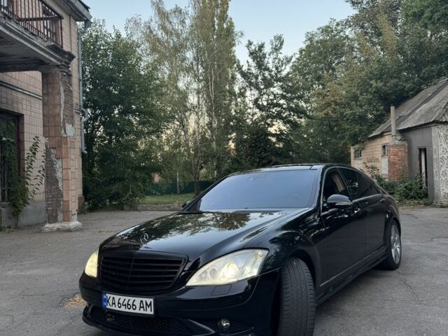 Черный Инфинити G35, объемом двигателя 5.5 л и пробегом 275 тыс. км за 10000 $, фото 3 на Automoto.ua