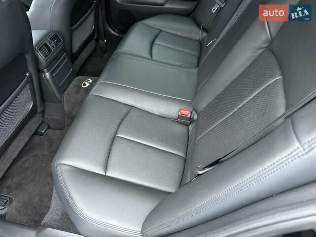 Черный Инфинити G35, объемом двигателя 3.5 л и пробегом 92 тыс. км за 10000 $, фото 10 на Automoto.ua