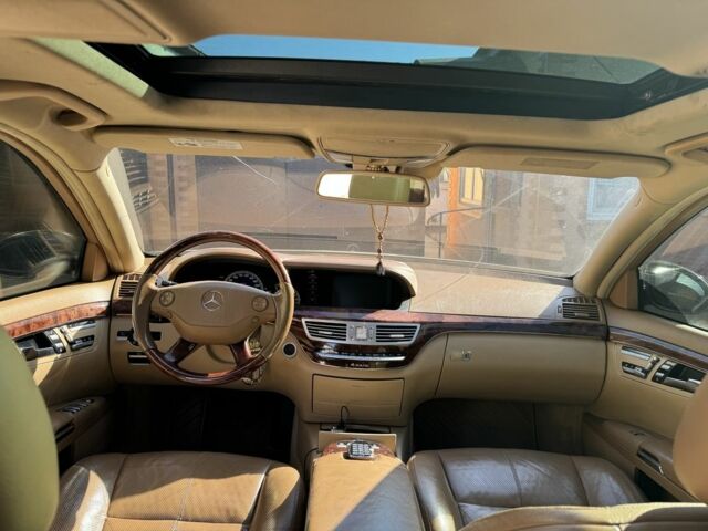 Черный Инфинити G35, объемом двигателя 5.5 л и пробегом 275 тыс. км за 10000 $, фото 12 на Automoto.ua