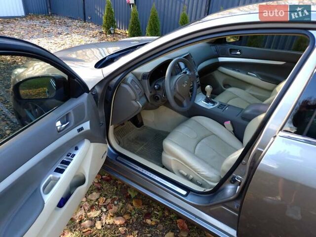 Серый Инфинити G35, объемом двигателя 3.5 л и пробегом 263 тыс. км за 7800 $, фото 9 на Automoto.ua