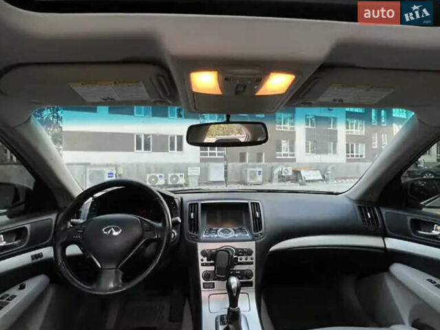 Серый Инфинити G35, объемом двигателя 3.5 л и пробегом 245 тыс. км за 8700 $, фото 6 на Automoto.ua
