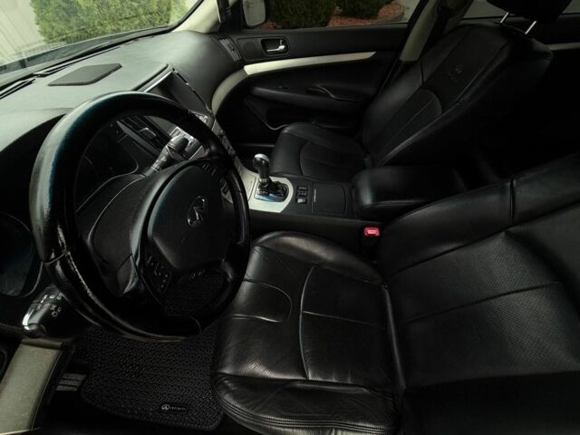 Серый Инфинити G35, объемом двигателя 3.5 л и пробегом 175 тыс. км за 6700 $, фото 5 на Automoto.ua