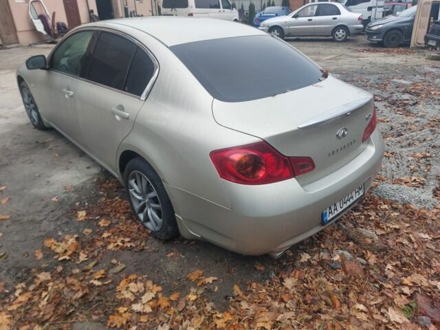 Серый Инфинити G35, объемом двигателя 0 л и пробегом 200 тыс. км за 4200 $, фото 6 на Automoto.ua